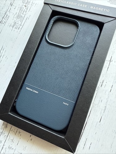 Native Union (Re)classic Case For iPhone 16 Pro Navy Blue MagSafe New! - Picture 3 of 5