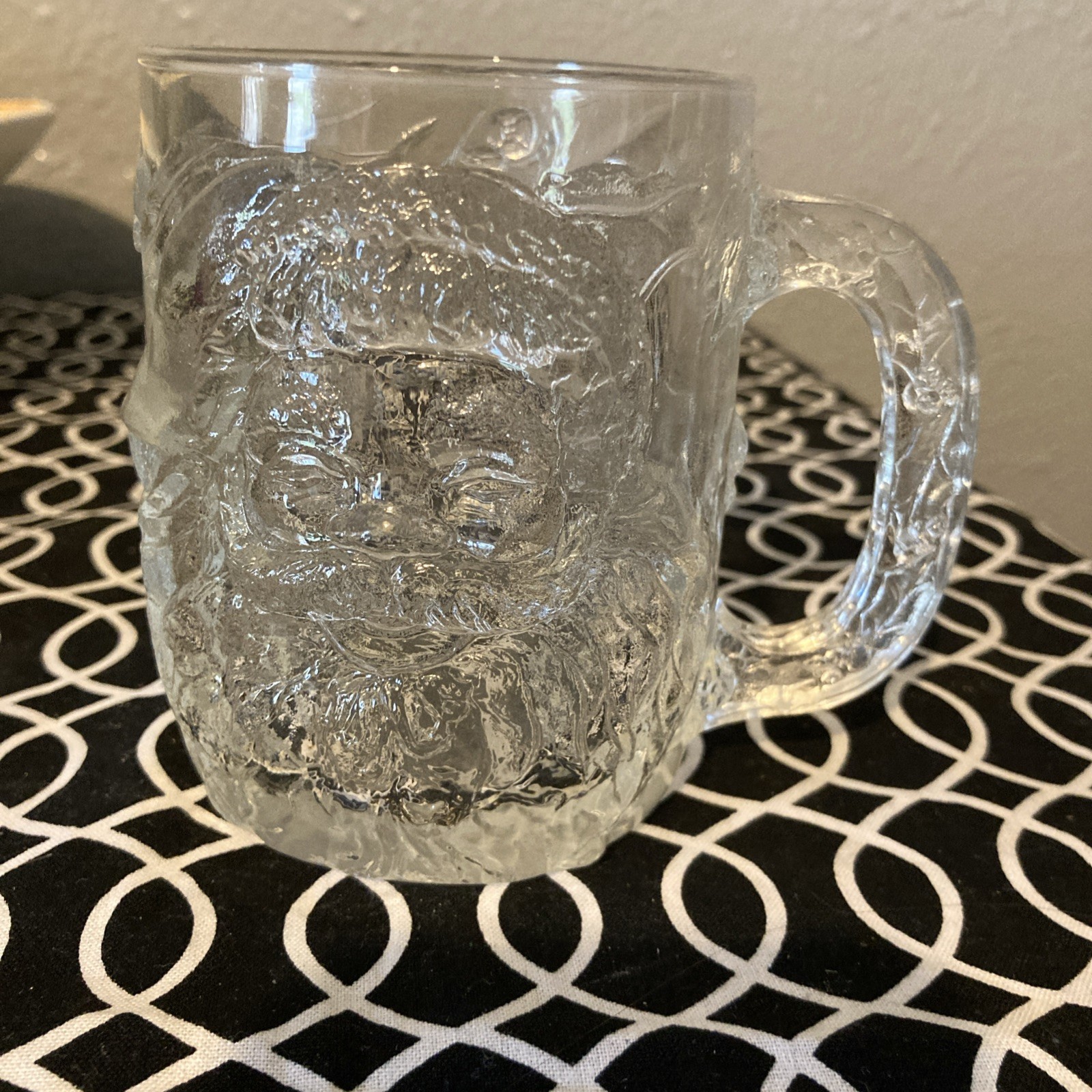 Vintage Luminarc USA Heavy Glass Santa Claus Christmas Mug Coffee Tea 4