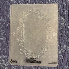 Tim Holtz Alterations Oval Picture Frame Embossing Folder