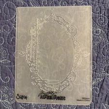 Tim Holtz Alterations Oval Picture Frame Embossing Folder