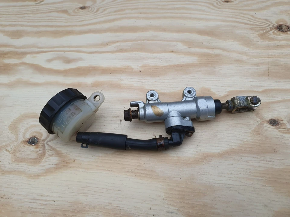 Daelim VJF 125 Roadsport 2013 - 2018 Rear Brake Master Cylinder  10.7k Mileage — 第 2/4 张图片