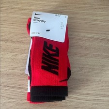 Nike Everyday Crew Socks Size Youth 5Y-7Y, Womens 6-10, Mens 6-8