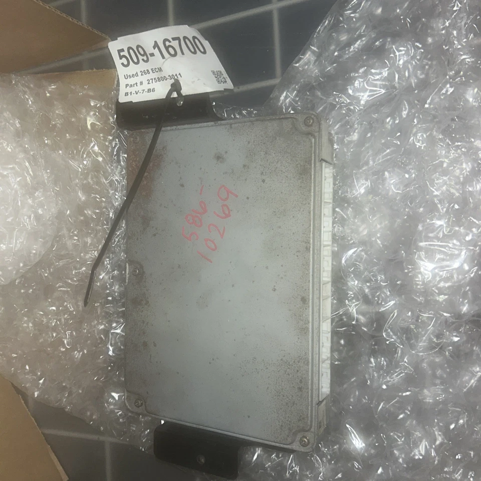 HINO 268 338 JO8E ECM MODULE ECU PCM P/N 89561-1130B 275800-3011 - Image 2 of 3