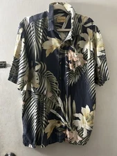 TOMMY BAHAMA Men's 100% Silk Shirt ~ Comfy - Size L- Island Wear - Tropical
