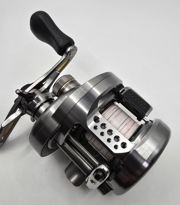 Shimano 17 Calcutta Conquest BFS HG Baitcast Reel Right Hand from