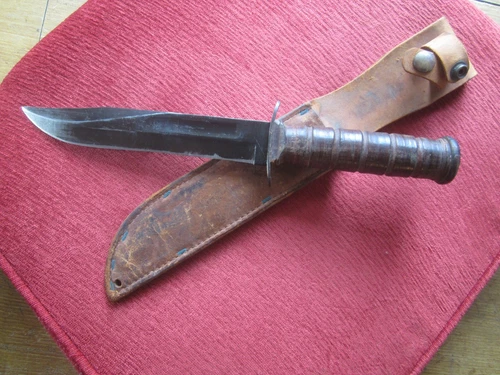 WW2 USMC Marked Camillus NY Kabar Style MK2 fighting combat knife - NAMED