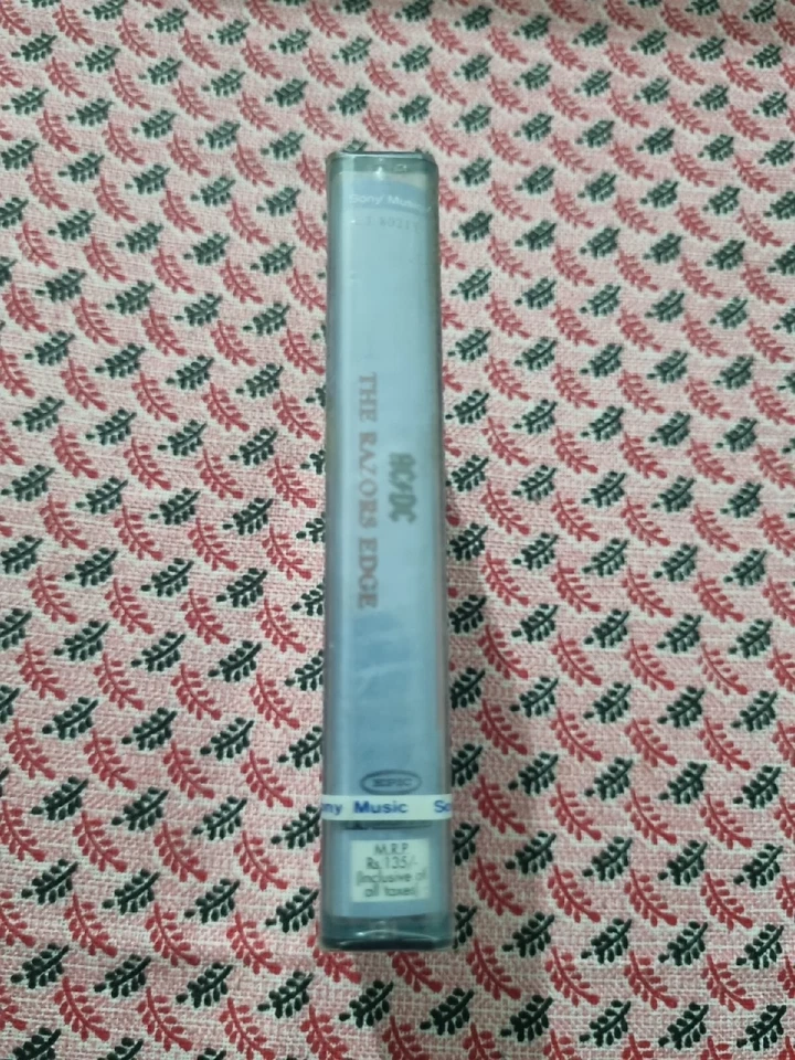 AC/DC The Razors Edge INDIA EDITION SEALED Audio Cassette - Image 2 of 3