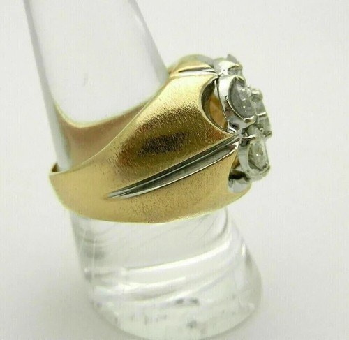 Anillo para hombre de corte redondo de 3 quilates creado en laboratorio con racimo de diamantes enchapado en oro amarillo 14 K - Imagen 5 de 6