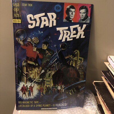 STUCK ON STAR TREK ステッカーブック Get your own Kling-ons with “Stuck on Star Trek” – borg