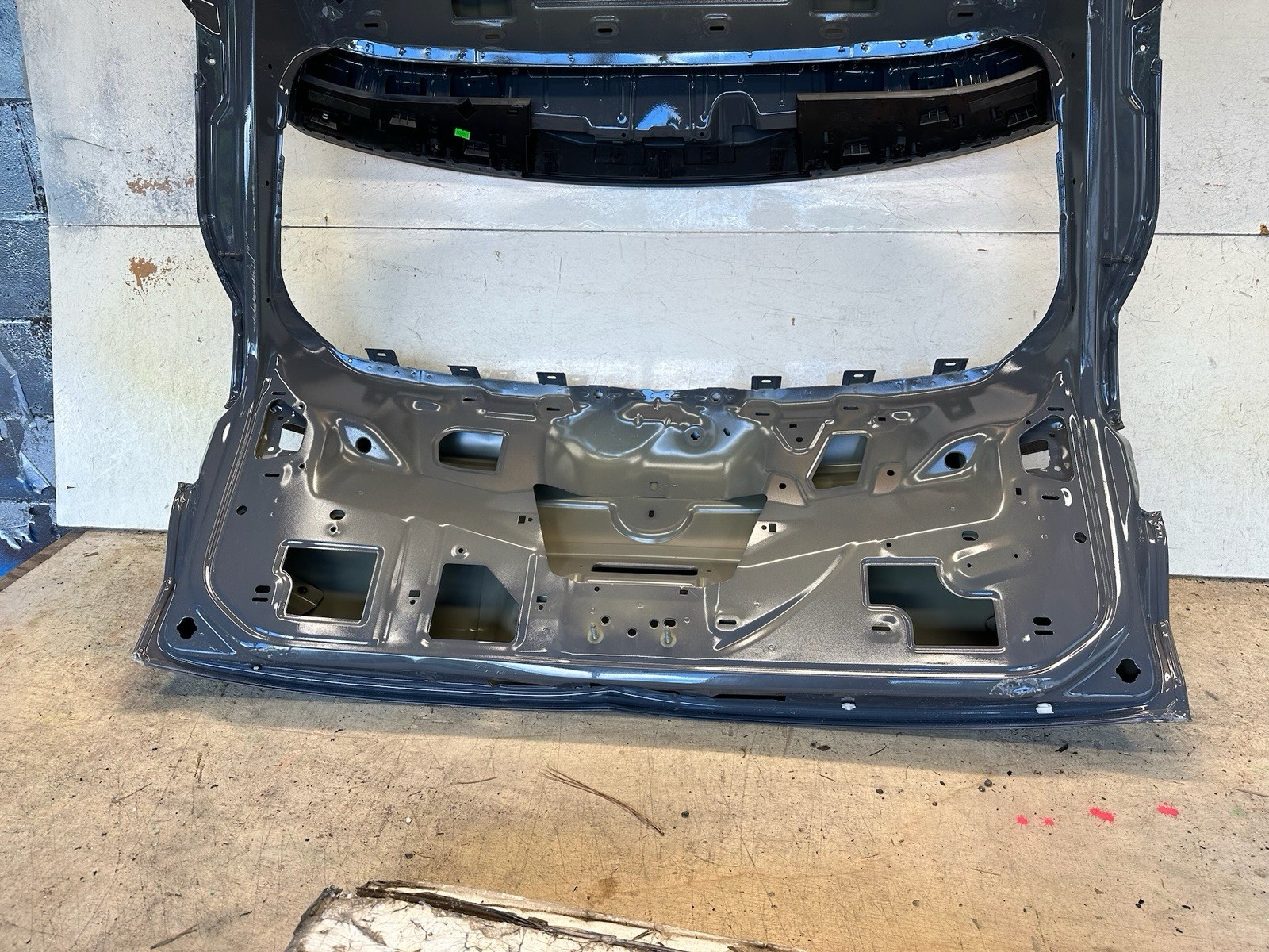 2021 2022 2023 2024 VOLKSWAGEN ID.4 REAR LIFTGATE TAILGATE SHELL OEM