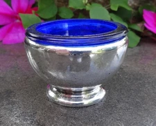 Round, Silverplated Open Salt Dip, Cellar, Dish w/Cobalt Glass Liner!