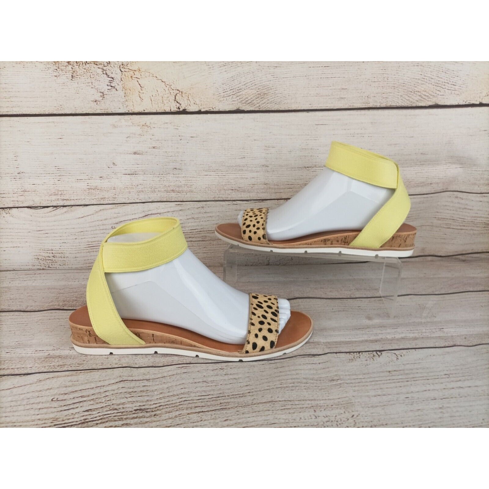 Dolce Vita Womens Vivian Sandals 9M Leopard Ankle Strap Cork Wedge