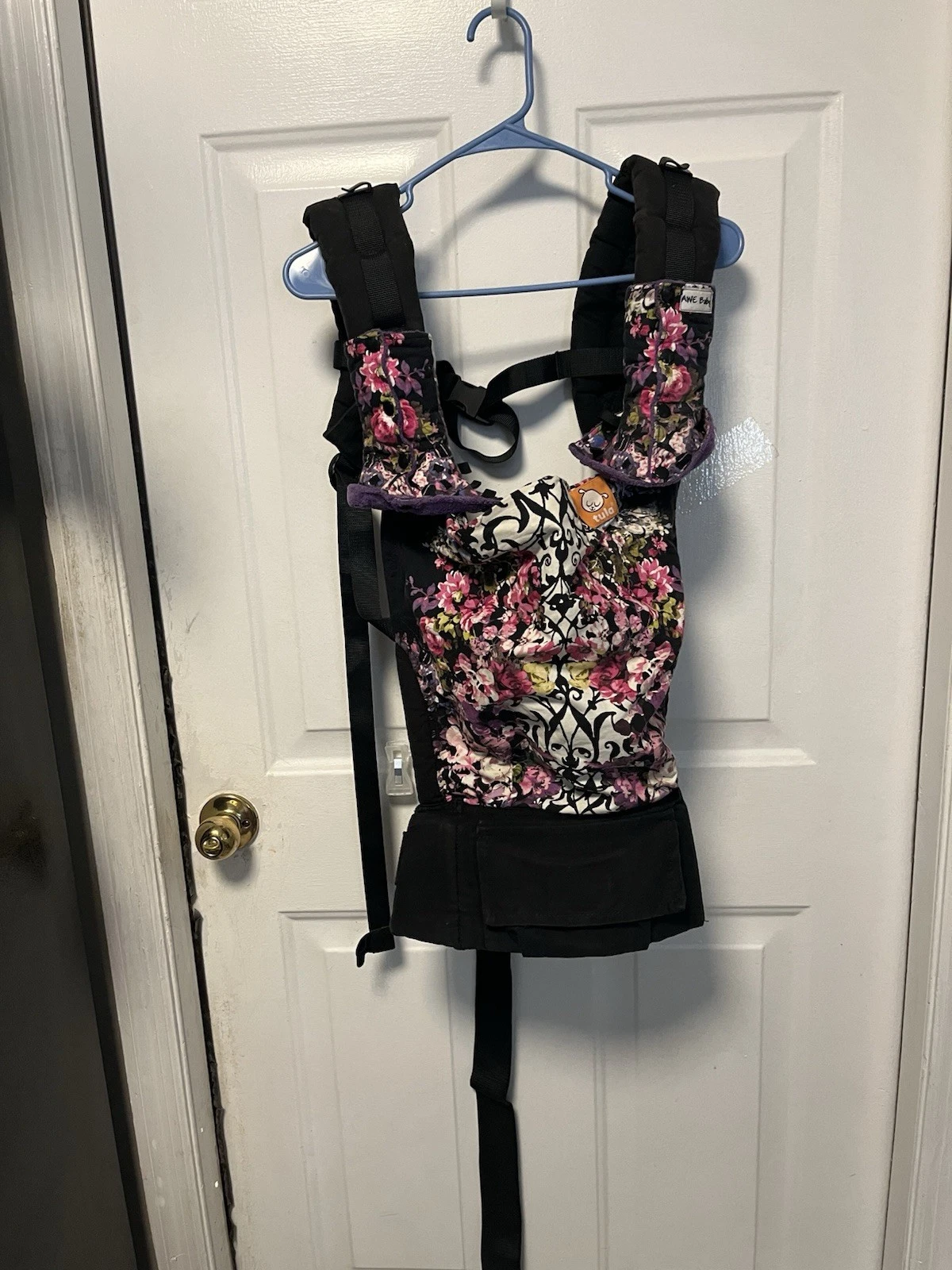 tula baby carrier 15-45 Lbs Midnight Garden Floral Print Navigator