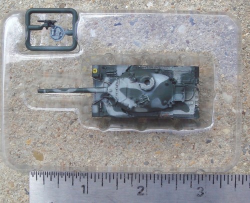 Takara 1:144 World Tank Museum 9 AMX30 Main Battle Tank Winter Camouflage 159 US - Picture 2 of 4