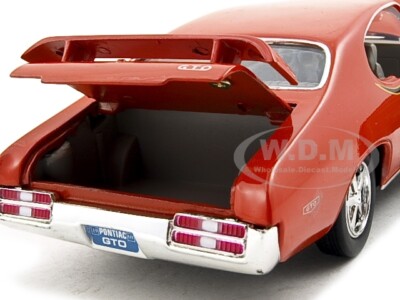 1969 Pontiac GTO Judge Orange 1/24 Diecast Model Car by Motormax