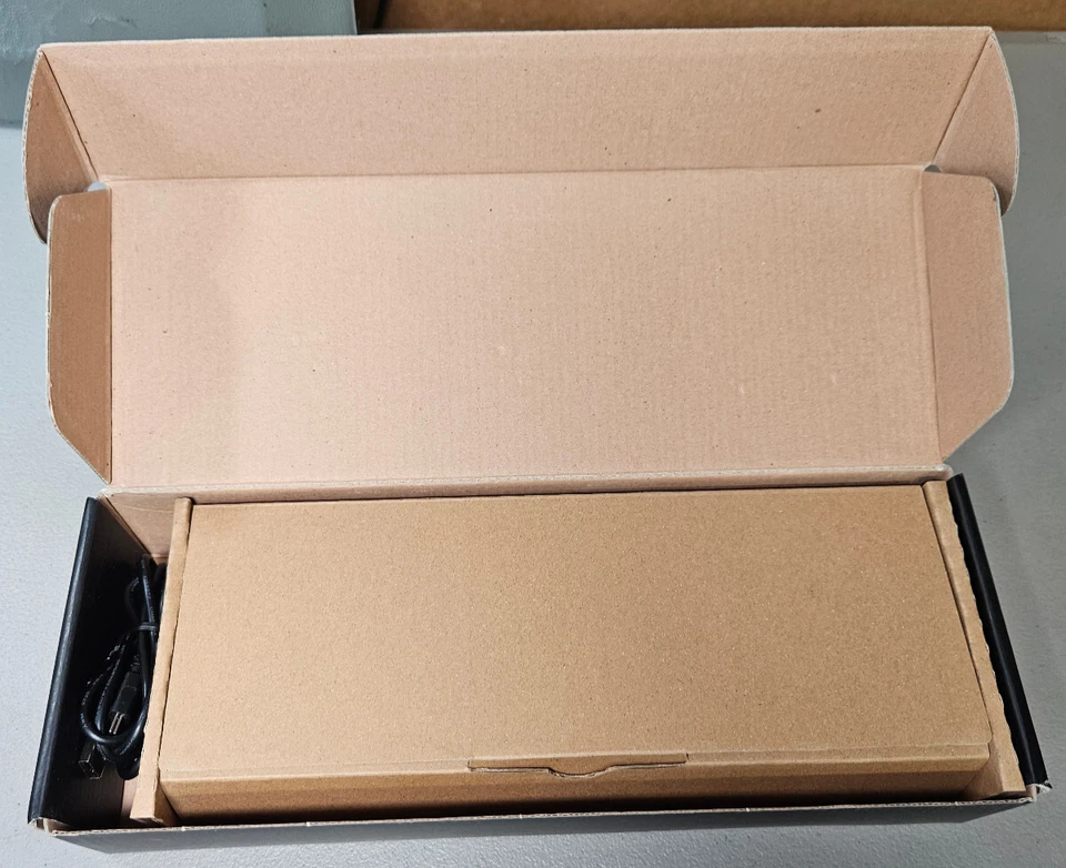 VORTEX POK3R Black with RBG Backlight Keyboard - Model VTG-6100- New! - Image 4 of 4