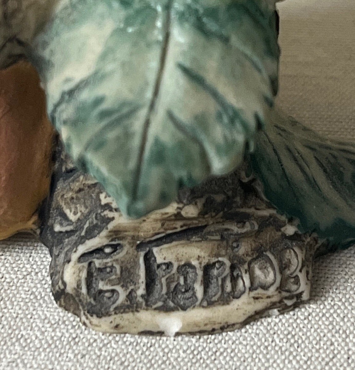 Sculpture Oiseau En Biscuit Capodimonte – XXème – Signature à Identifier – Bon état (avec Restauration)