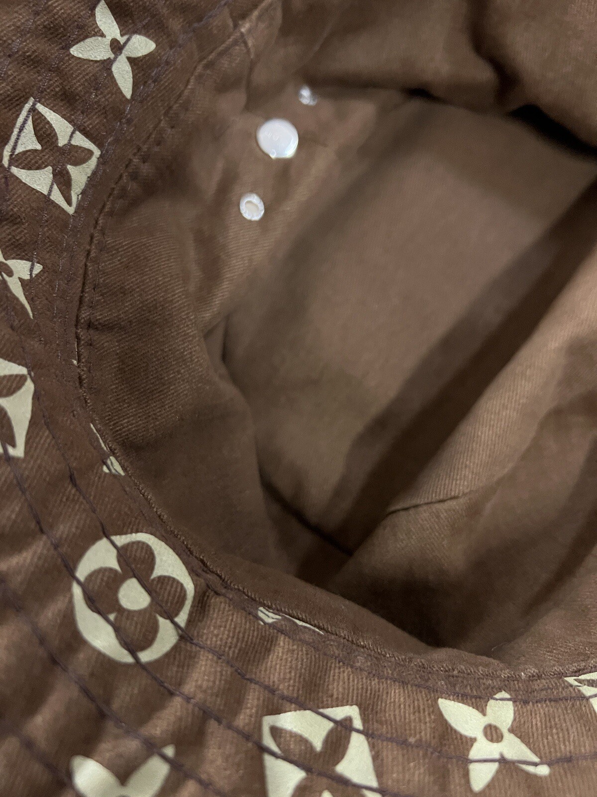 2000 Vintage LV Brown Monogram Bucket Hat - Supreme Deadstock | Click! image 7