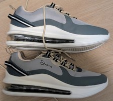 Sneakers scarpe da ginnastica runner naturali 24 ore donna numero 40 quasi nuove usate pochissimo.