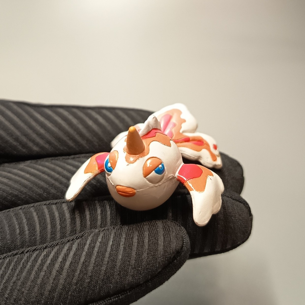 たな【15ポンド】GEM（初代） TOMY Pokemon GOLDEEN 1.5