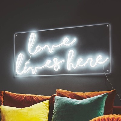 Leuchtreklame ''Love Lives Here'' für Hochzeiten, Zuhause, Büro, Events - kaltweiß
