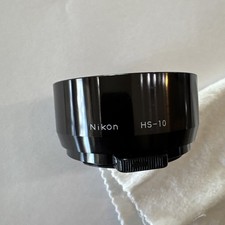 Nikon HS-10 clip-on lens hood, Excellent ConditionFor 85mm f2, 105mm f2.5 Lenses
