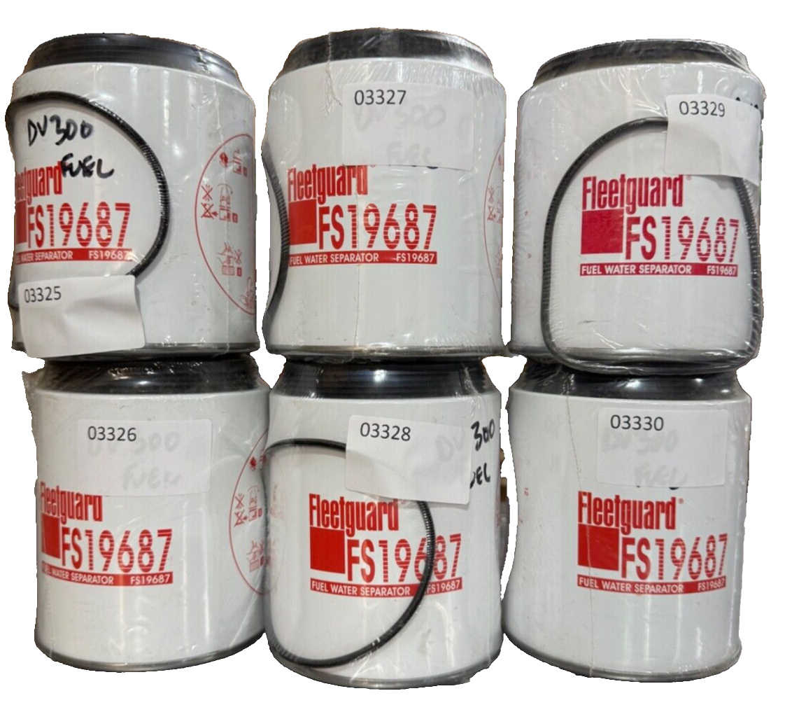 Fleetguard Fuel Water Seperator FS19687 **NOS**