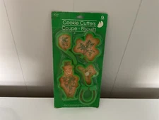 VTG-AMSCAN INC (5PC) GREEN PLASTIC ST PATRICK'S DAY COOKIE CUTTERS~TAIWAN~NOS
