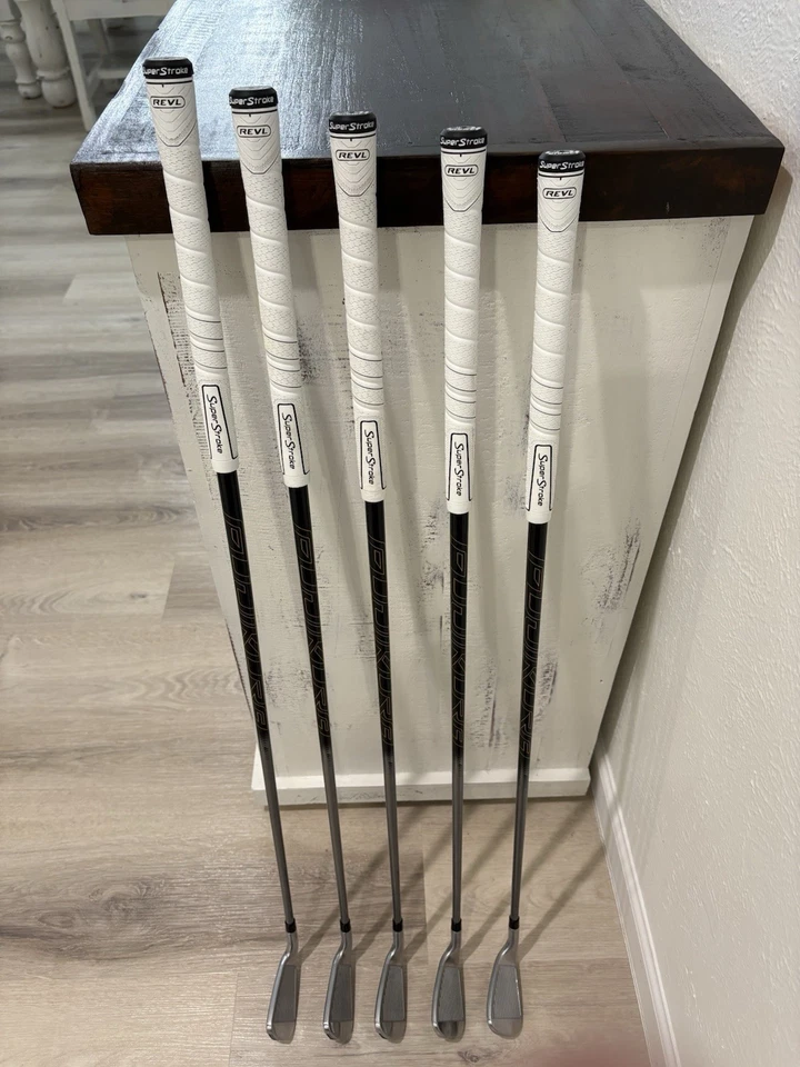 Графитовая рукоять айронов TaylorMade Custom Qi 6-PW RH Regular Flex - Изображение 2 из 4