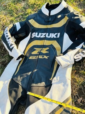 Vintage Suzuki GSXR Men's Leather Motorcycle Racing Suit/Armored