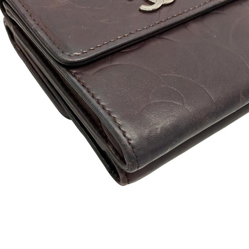 Auth CHANEL Camellia - Bordeaux Lambskin Double-hook Wallet - Picture 6 of 14