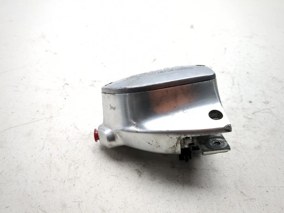 Главный цилиндр правого переднего тормоза 08–17 Yamaha Raider XV1900 CU - Изображение 3 из 4