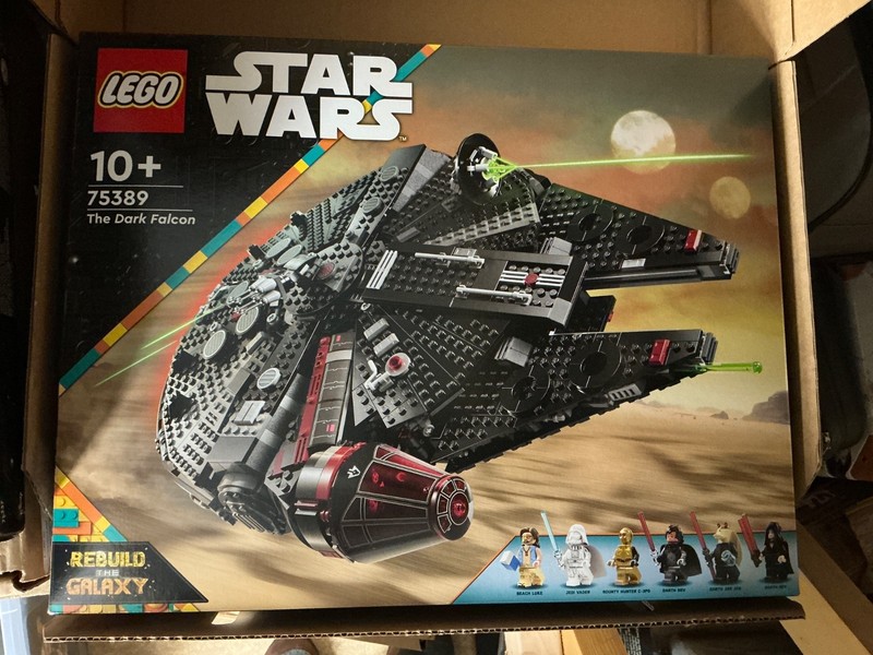 LEGO 75389 Star Wars: The Dark Falcon ⭐️Brand New & Sealed ⭐️