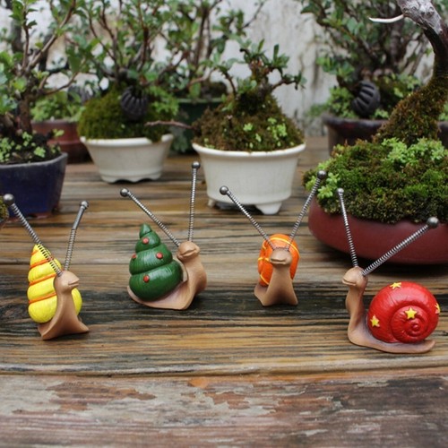 4PCS Resina Lumaca Statuina Giocattolo per Fata Giardino Lumaca Statua Mini Animali Figure - Foto 3 di 7
