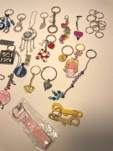 Large Lot of Keychains Key Fobs Rings some new vintage collection 30+ items - Picture 4 of 12