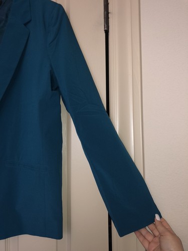 Long Sleeve Blazer - Picture 2 of 7