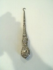 ORNATE VICTORIAN PERIOD AMERICAN STERLING SILVER SHOE / BUTTON HOOK