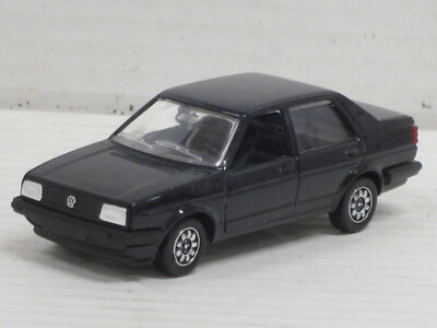 VW Jetta in schwarz Box Schabak 1010 1:43