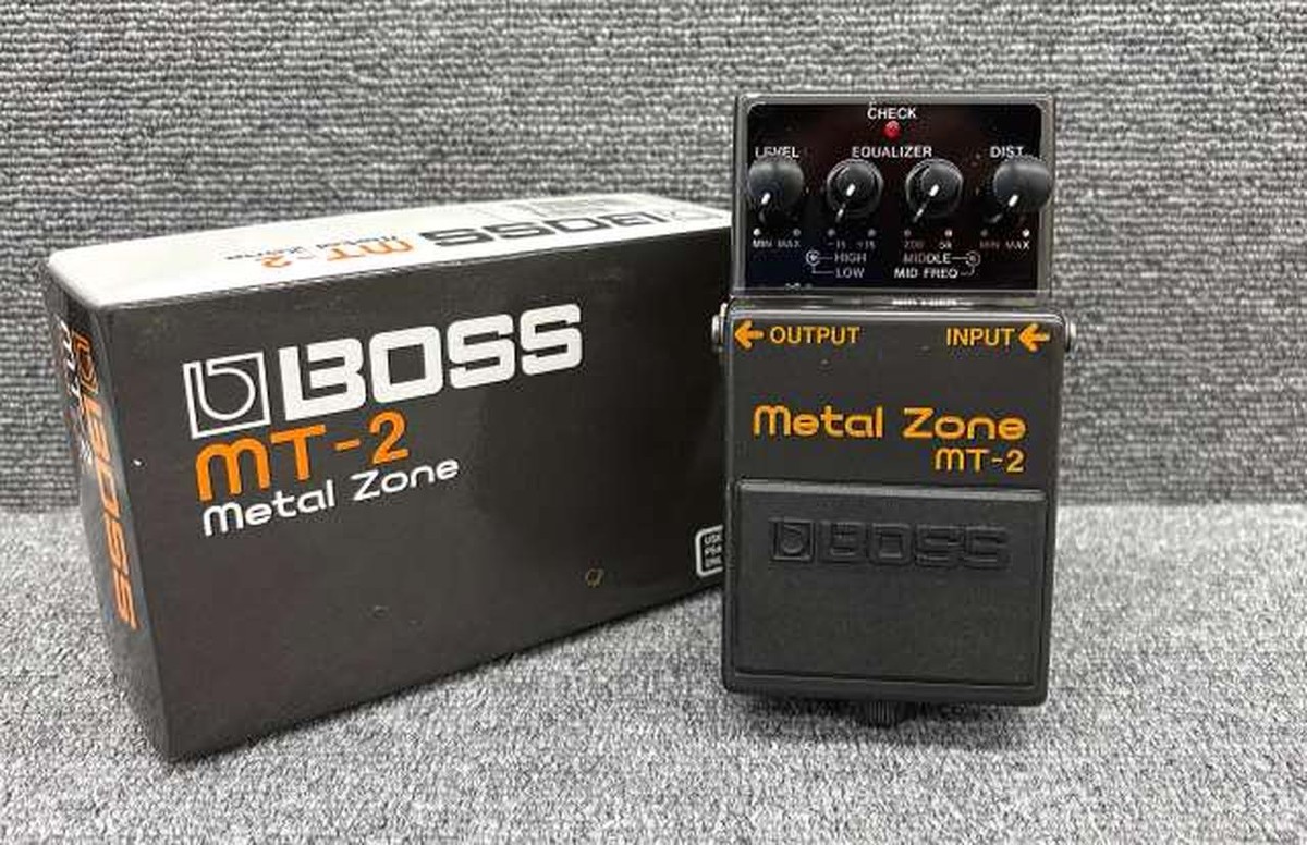 Boss MT2 Metal Zone Effects Pedal - Excellent Working