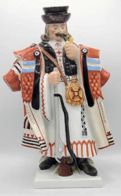 HEREND Porcelain. Large 13 1/4''H Hand Painted Hungarian Warrior Figurine