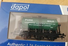 Dapol CWS Pure  Milk  6 Wheel Tanker  Wagon OO Gauge Boxed 