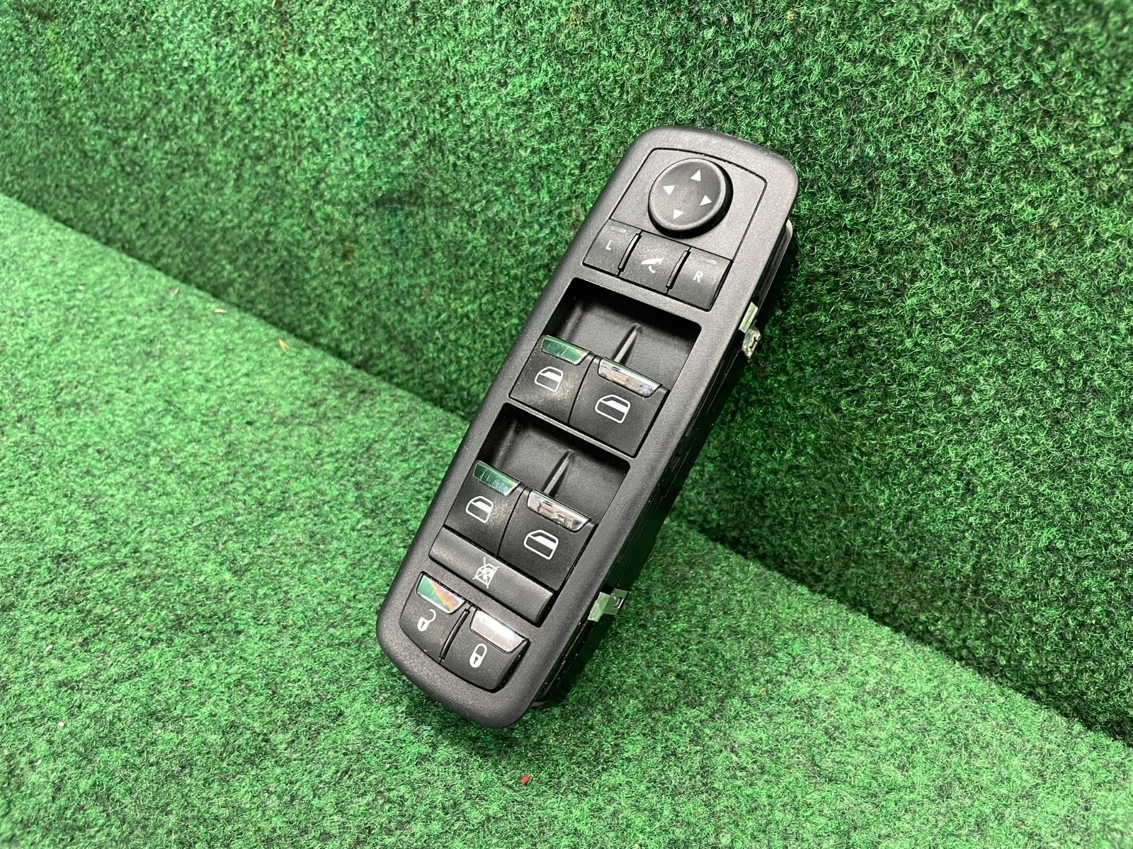 2014-2024 Maserati Ghibli Left Driver Side Front Door Window Master Switch OEM