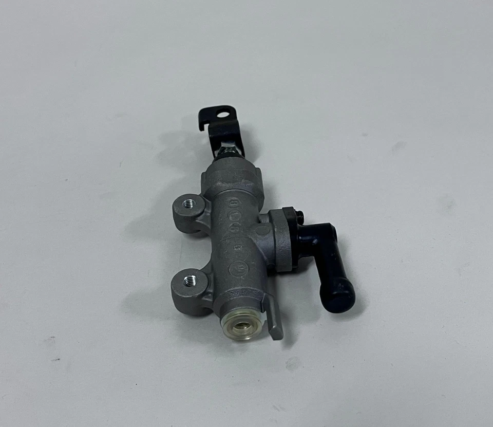 HONDA CB600F HORNET 1998-2001 CILINDRO MESTRE TRASEIRO SUB # 43510-MBZ-611 (520)IR - Imagem 3 de 4