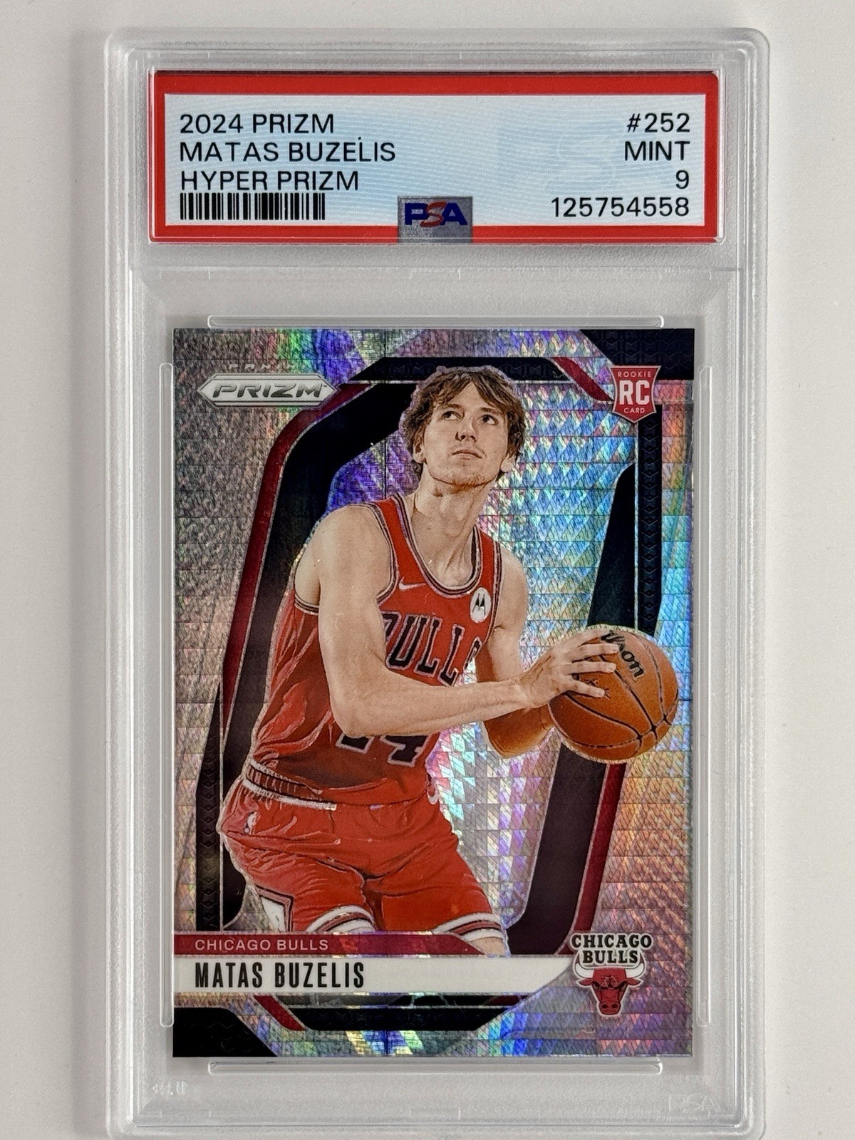 2024-25 Panini Prizm Matas Buzelis #252 Hyper Prizm Rookie RC PSA 9