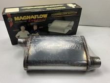 Magnaflow 14335 Stainless Steel Performance Exhaust Muffler 2-14 In Out 20 L Magnaflow 14335 Stainless Steel Performance Exhaust Muffler 2-14 In Out 20 L