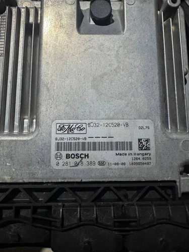ECU BJ32-12C520-VB Bosch 0281018389 D2L7S