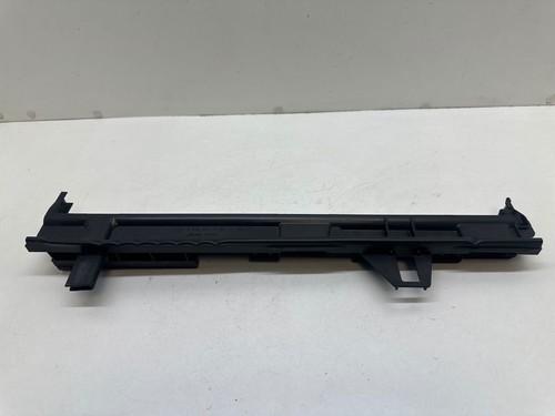 Mercedes-Benz B W246 W242 2013 Halterung Kühler A2465011720 SOM17504