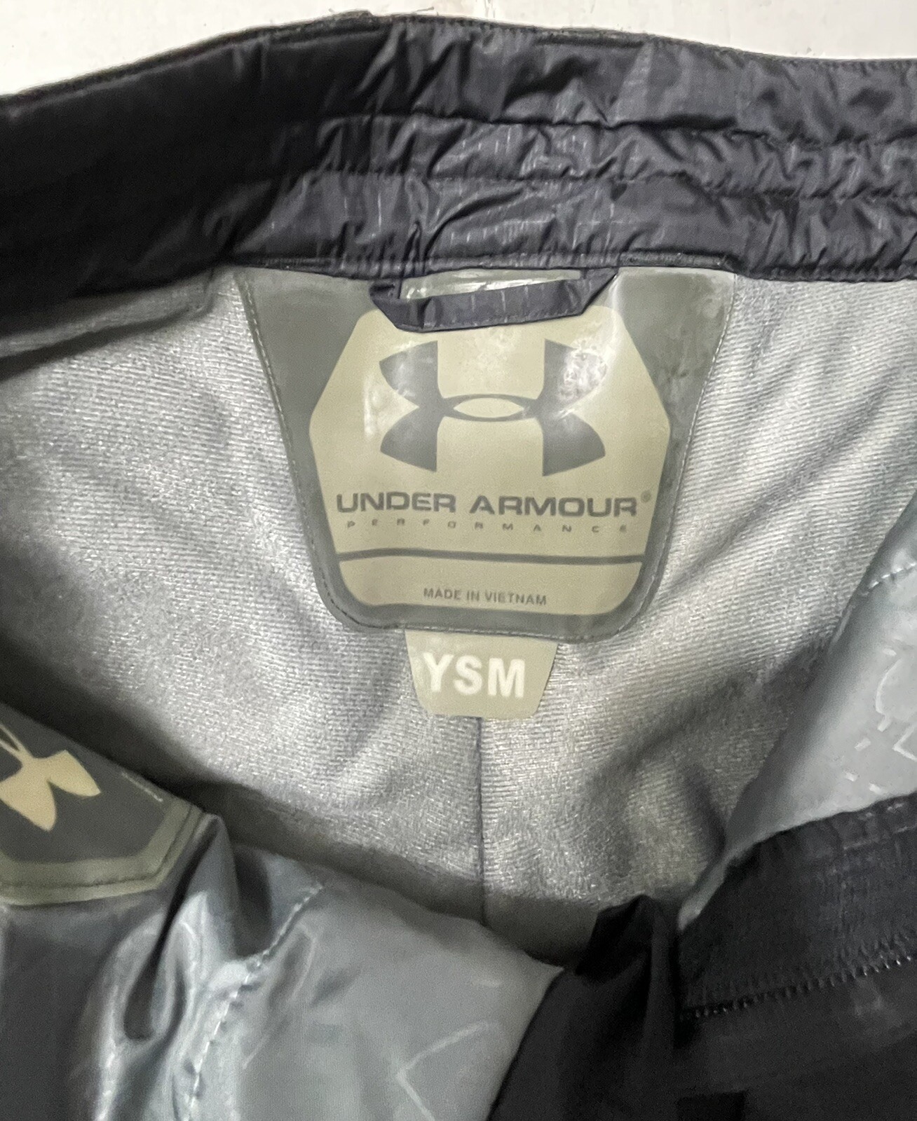 Under Armour Youth Boys Size Small Black Outdoor Ski Snowboard Snow Pants thumbnail 4