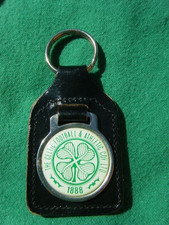 GLASGOW CELTIC F.C KEYRING - LEATHER - THE CELTIC FOOTBALL & ATHLETIC COY LTD