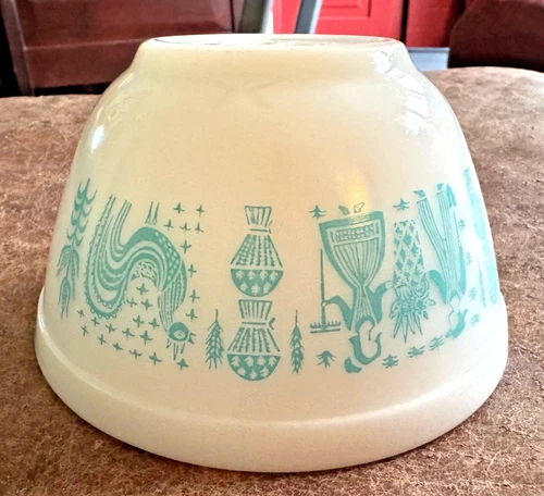 Great Vintage Pyrex Amish Butterprint Bowl Turquoise on White 1-1/2 Pint #401
